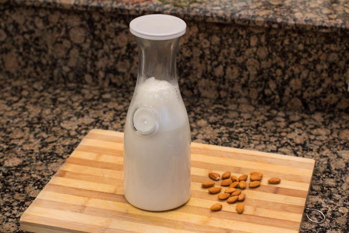 homemade-almond-milk-recipe-7758